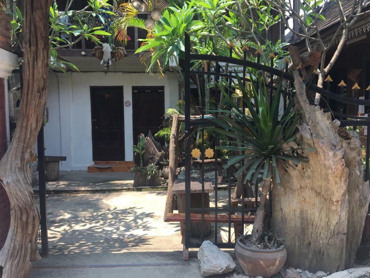 Mano Temple House Luang Prabang Exterior foto